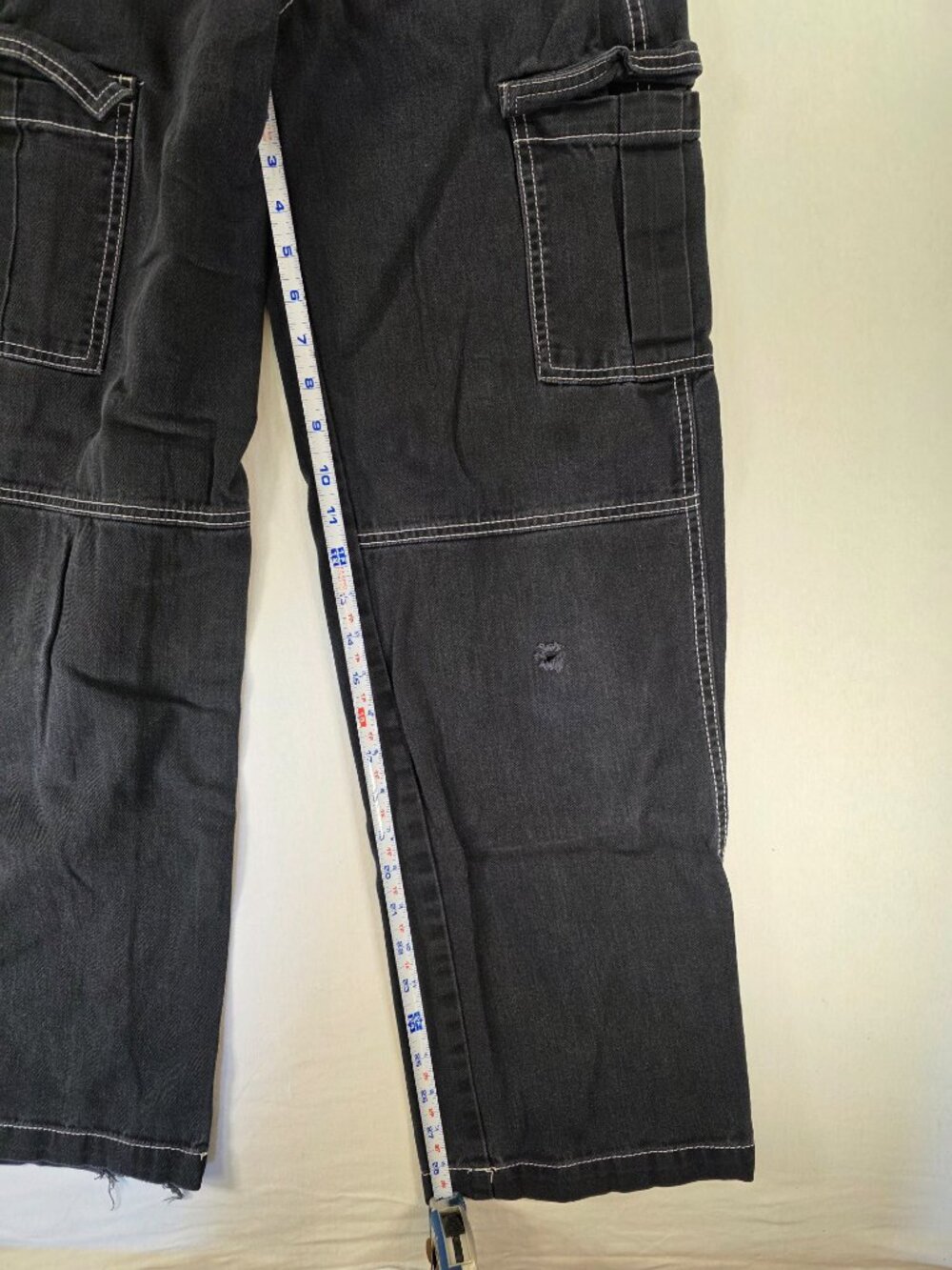 Divided H&M Jeans 90s Y2K Era Cargo Pockets Black Women's Size 0 - Picture 9 of 16